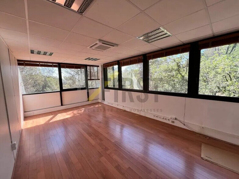 Bureau dans Valbonne à louer - Photo de l’immeuble – Image 2 sur 11