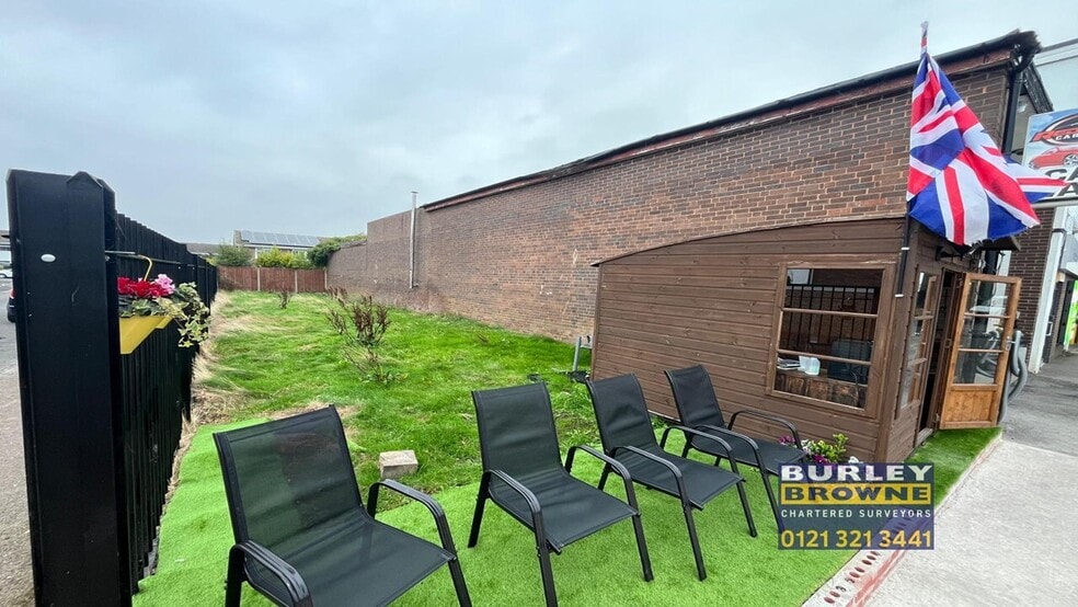 291 Reddicap Heath Rd, Sutton Coldfield à louer - Photo de l’immeuble – Image 3 sur 11