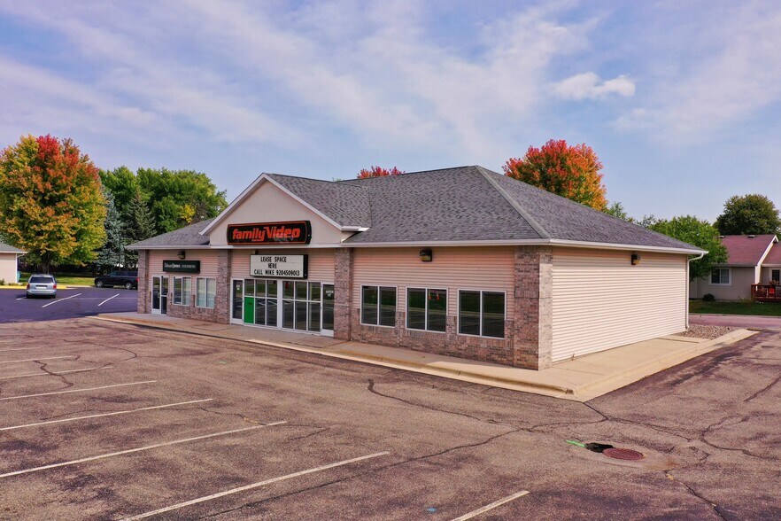 1101 2nd St NE, Waseca, MN à louer - Photo de l’immeuble – Image 1 sur 4