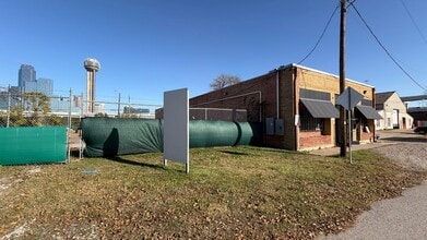 310 Rock Island St, Dallas, TX à louer Photo intérieure– Image 2 sur 10