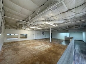 11825 West Ave, San Antonio, TX à louer Photo intérieure– Image 2 sur 3