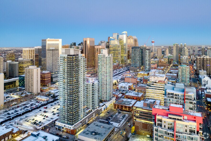 903 10th Ave SW, Calgary, AB à louer - Aérien – Image 3 sur 26