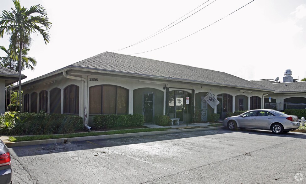 2895 S Federal Hwy, Delray Beach, FL à vendre - Photo principale – Image 1 sur 3