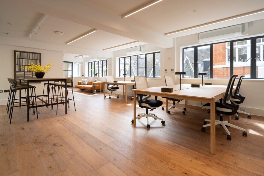 20 Fouberts Pl, Londres à louer - Photo de l’immeuble – Image 1 sur 9
