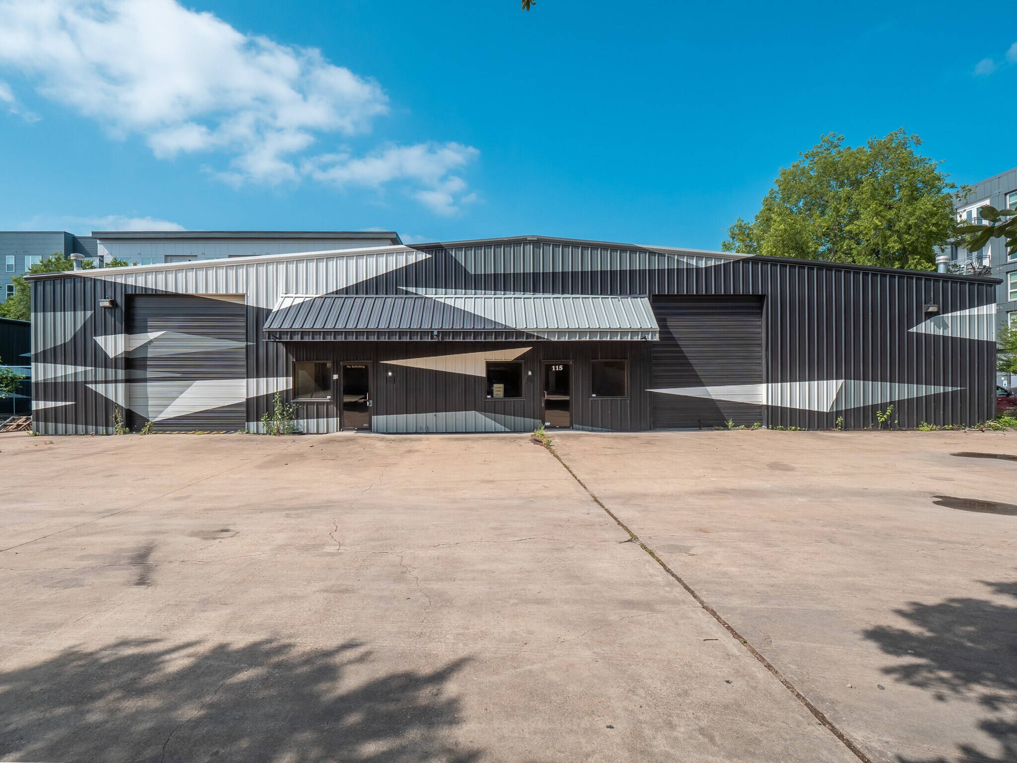 115 St Elmo Rd, Austin, TX à louer Photo de l’immeuble– Image 1 sur 10