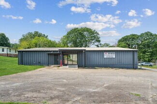 Plus de détails pour 4228 Main St, Oakwood, GA - Local d'activités à louer