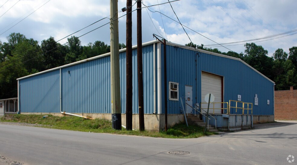 3 Mulvaney St, Asheville, NC à louer - Photo principale – Image 1 sur 4