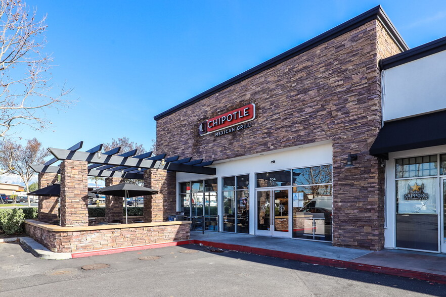 2200 S Grove Ave, Ontario, CA à vendre - Photo de l’immeuble – Image 2 sur 19