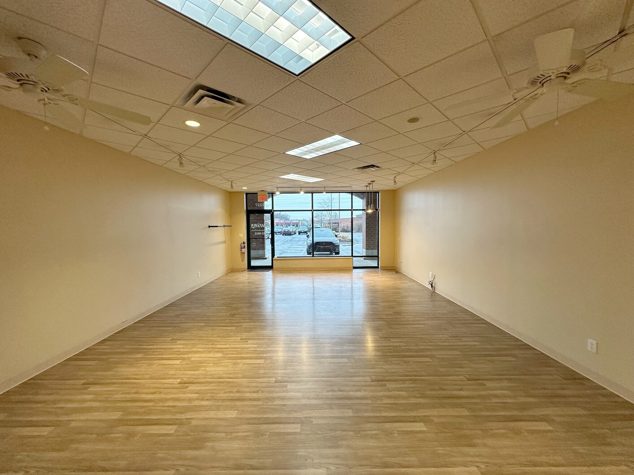 2131-2229 S Neil St, Champaign, IL à louer Photo de l’immeuble– Image 1 sur 4
