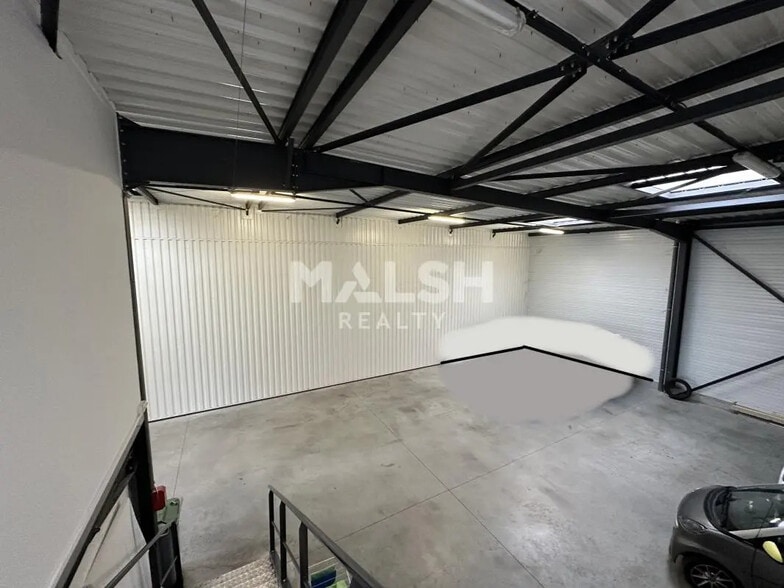 Bureau dans Chasse-sur-Rhône à louer - Photo de l’immeuble – Image 3 sur 5