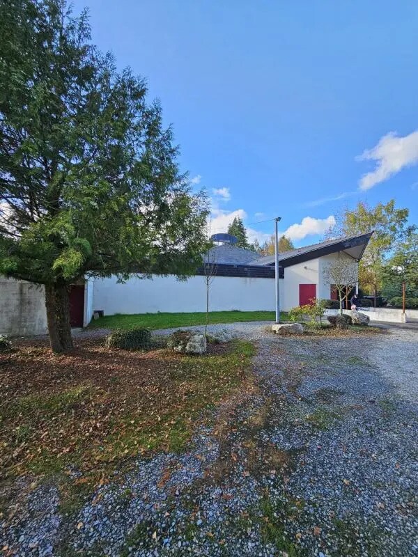 Plus de détails pour Local d’activités à vendre