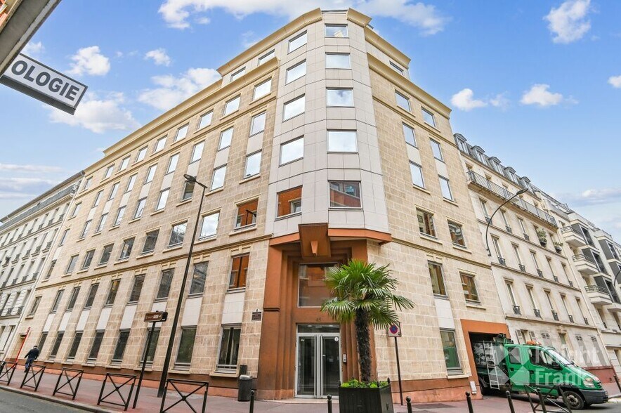 Bureau dans Levallois-Perret à louer - Photo de l’immeuble – Image 1 sur 9