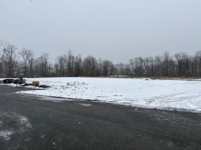 1397 RT 837, Elrama, PA à vendre - Photo de l’immeuble – Image 2 sur 13