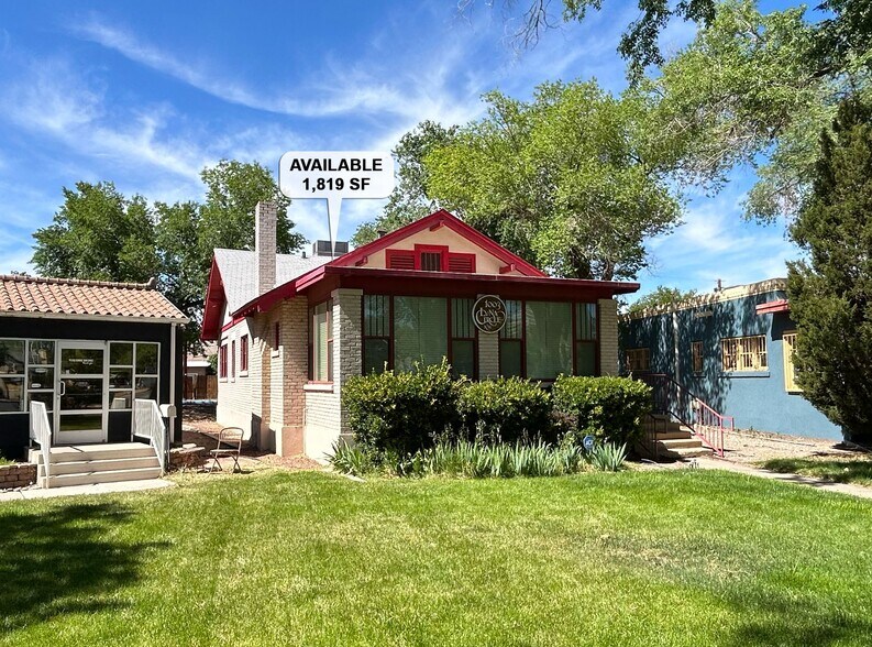 1003 Luna Cir NW, Albuquerque, NM à vendre - Photo de l’immeuble – Image 1 sur 12