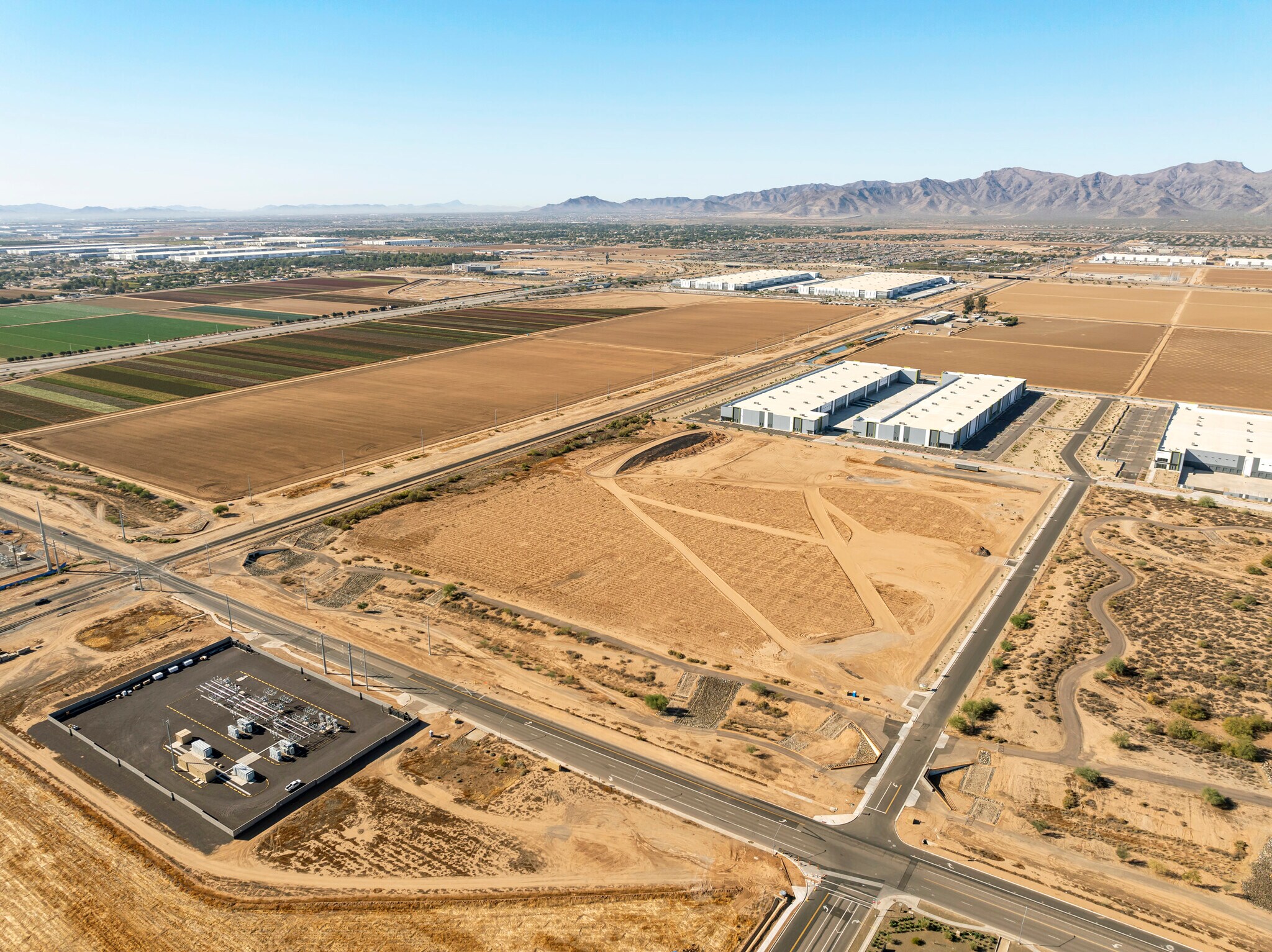 15784 W Hatcher Rd, Waddell, AZ à louer Photo de l’immeuble– Image 1 sur 9