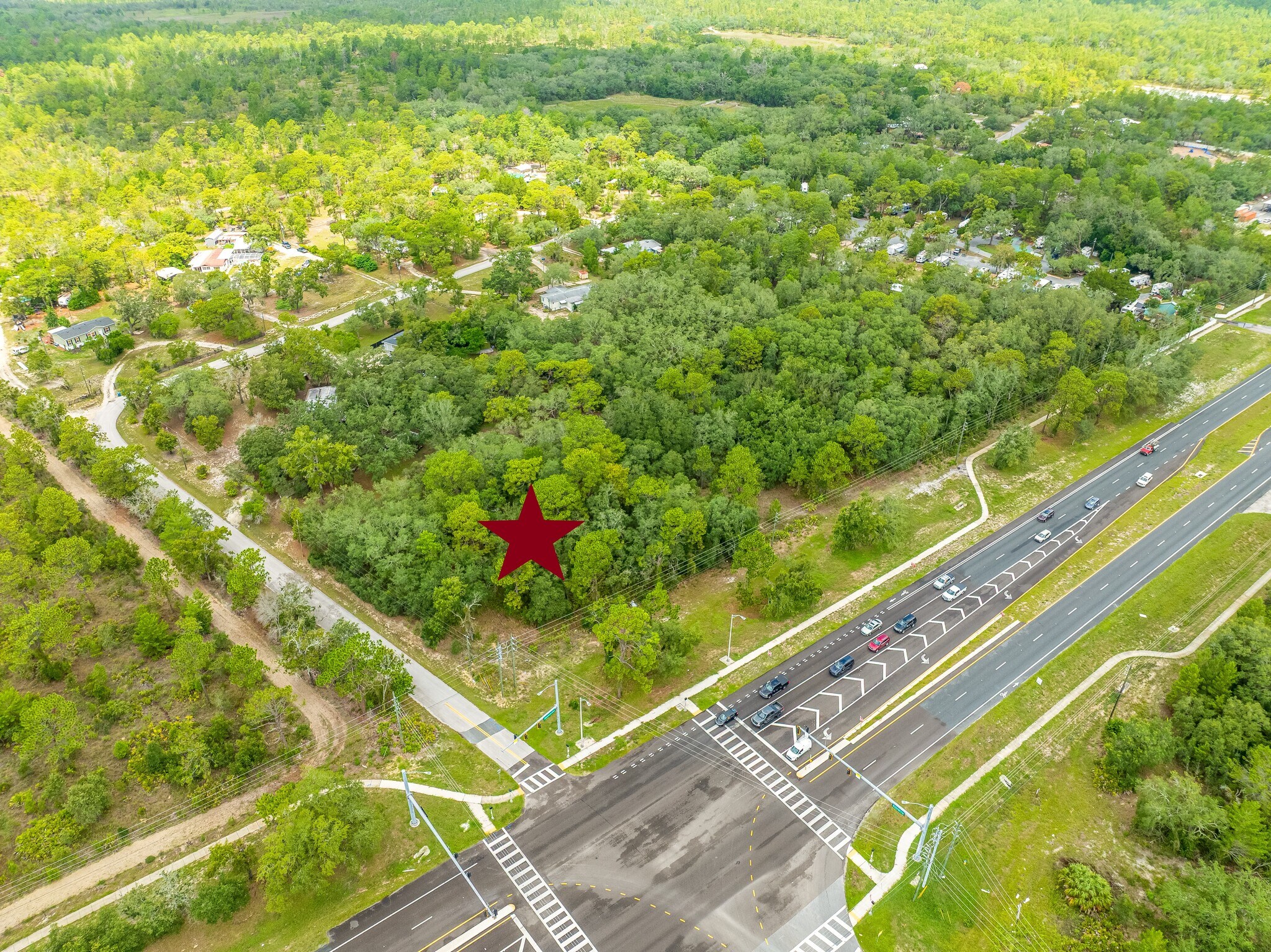 11105 Commercial Way, Weeki Wachee, FL à vendre Photo principale– Image 1 sur 34