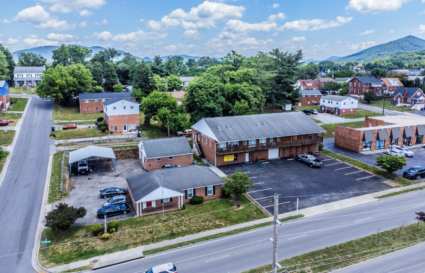 310/330 W. Virginia Ave & 516 4th St portefeuille de 1 biens à vendre sur LoopNet.fr Photo de l’immeuble– Image 1 sur 33