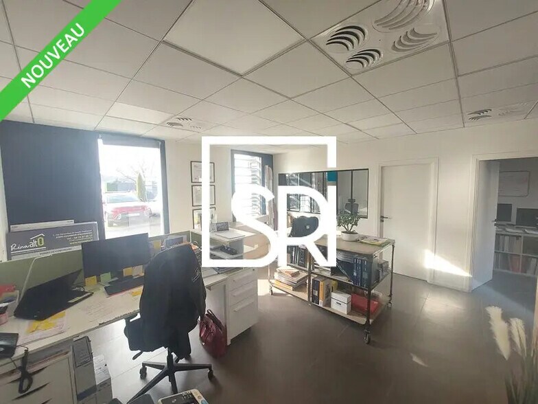 Bureau dans Cournon-d'Auvergne à louer - Photo intérieure – Image 2 sur 11