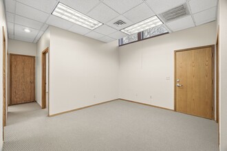 10015 N Division St, Spokane, WA à louer Hall d’entrée– Image 2 sur 15