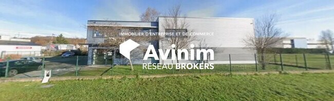 Plus de détails pour Local d'activités à louer