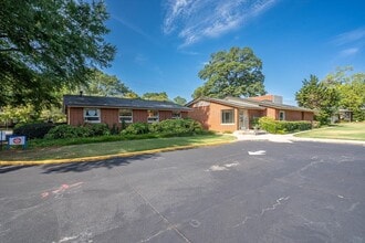 740 Prince Ave, Athens, GA à louer Photo de l’immeuble– Image 1 sur 1