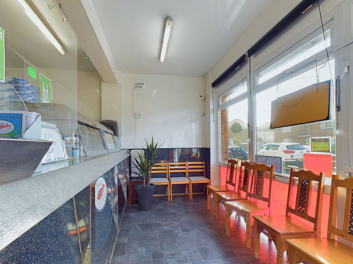 110-120 Ferring St, Worthing, WSX BN12 5JP - Lot 116-118 -  - Photo intérieure - Image 1 of 5