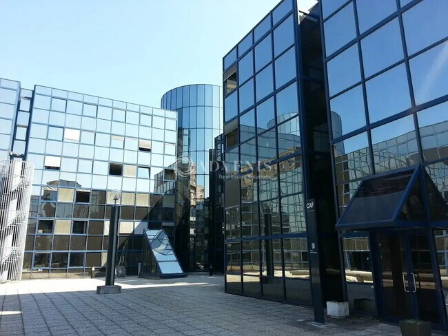 Plus de détails pour Bureau à louer