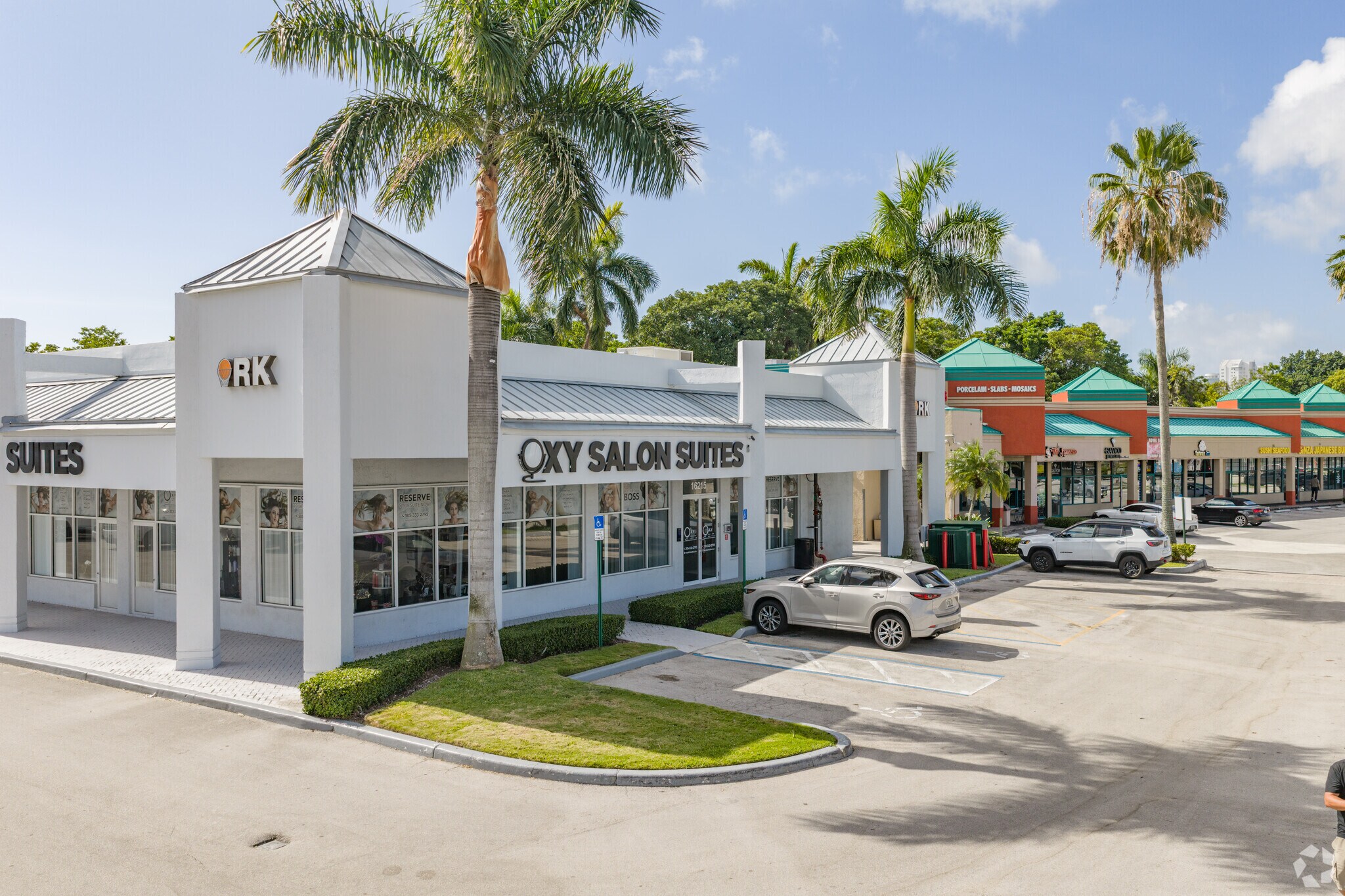 16215-16295 Biscayne Blvd, North Miami Beach, FL à louer Photo principale– Image 1 sur 6