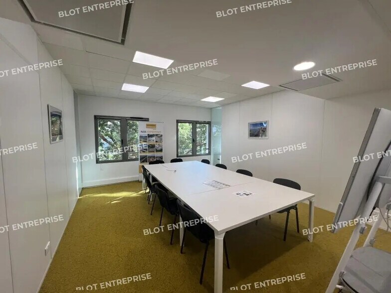 Bureau dans Orvault à louer - Photo de l’immeuble – Image 2 sur 11