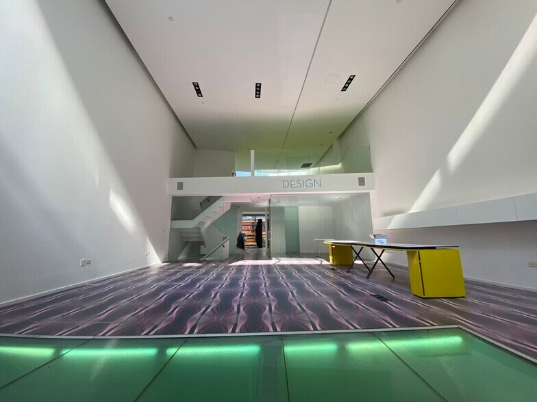 428 W 54th St, New York, NY à vendre - Photo intérieure – Image 2 sur 8