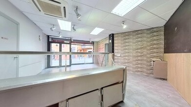 Local commercial dans Santa Coloma de Gramenet, Barcelona à louer Photo intérieure– Image 1 sur 12