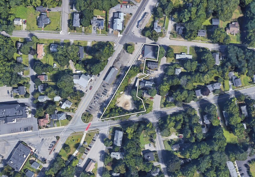 132 Central St, Holliston, MA à vendre - Photo de l’immeuble – Image 2 sur 7