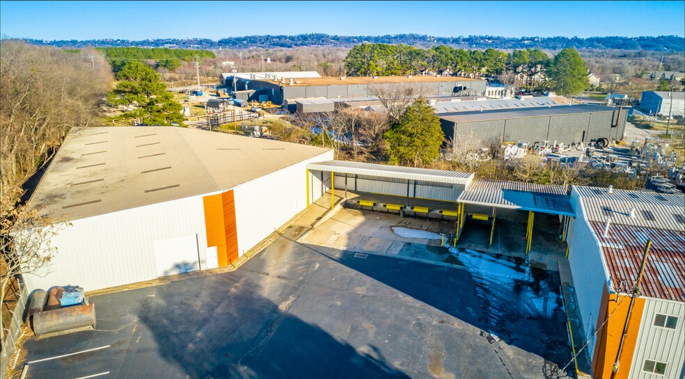 3324 Alton Park Blvd, Chattanooga, TN à louer - Photo de l’immeuble – Image 1 sur 17