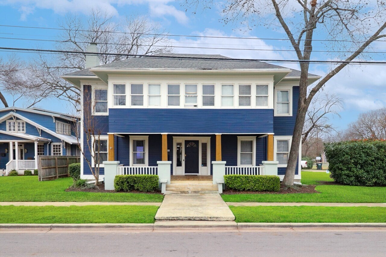 1102 S Rock St, Georgetown, TX à vendre Photo principale– Image 1 sur 14