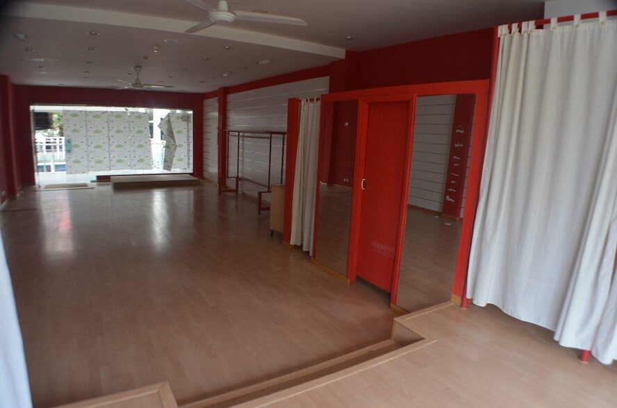 View Photo