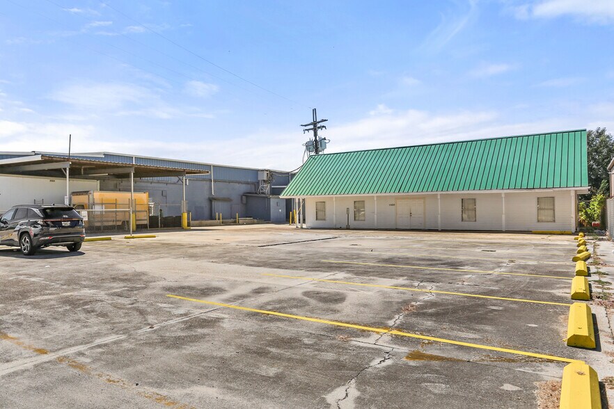 1420 Fourth St, Westwego, LA à louer - Photo de l’immeuble – Image 3 sur 5