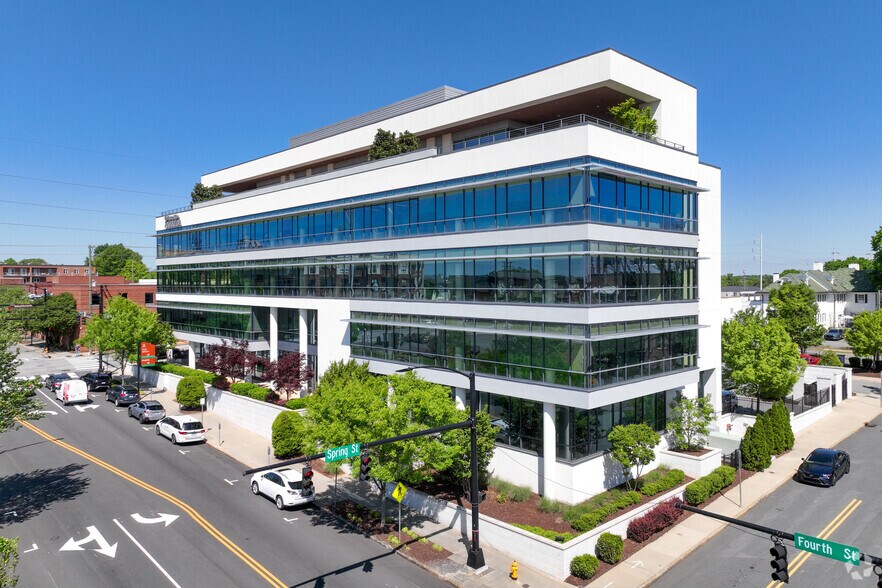 751 W 4th St, Winston-Salem, NC à louer - Photo de l’immeuble – Image 1 sur 8