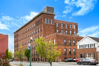 701 River St, Troy, NY à louer Photo intérieure– Image 2 sur 50
