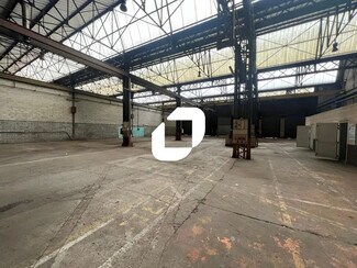 Plus de détails pour Local d'activités à louer