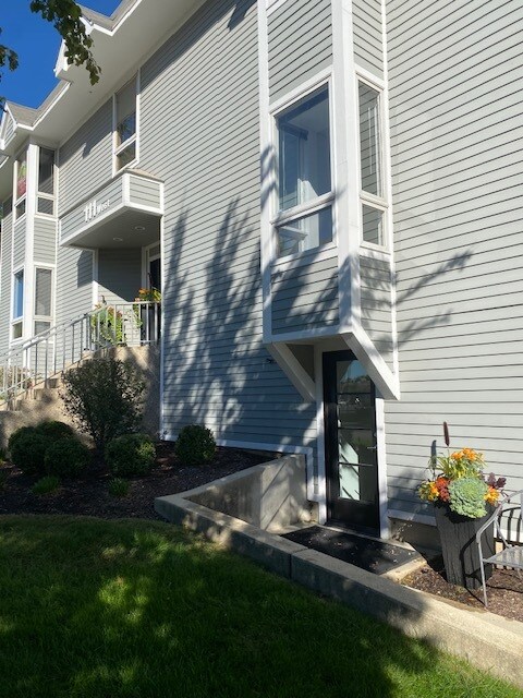 111 W Chicago Ave, Hinsdale, IL à louer Photo de l’immeuble– Image 1 sur 4