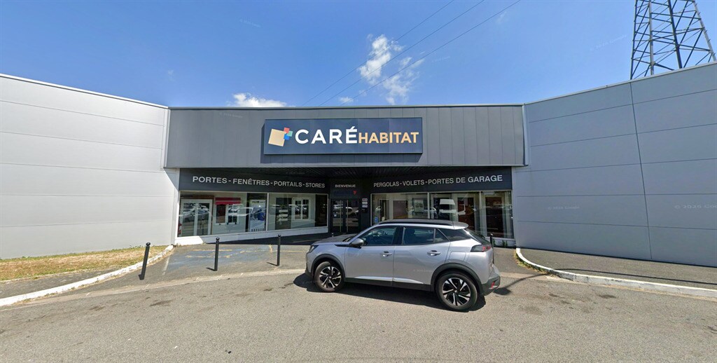 Local commercial dans CORBEIL ESSONNES à louer Photo de l’immeuble– Image 1 sur 2