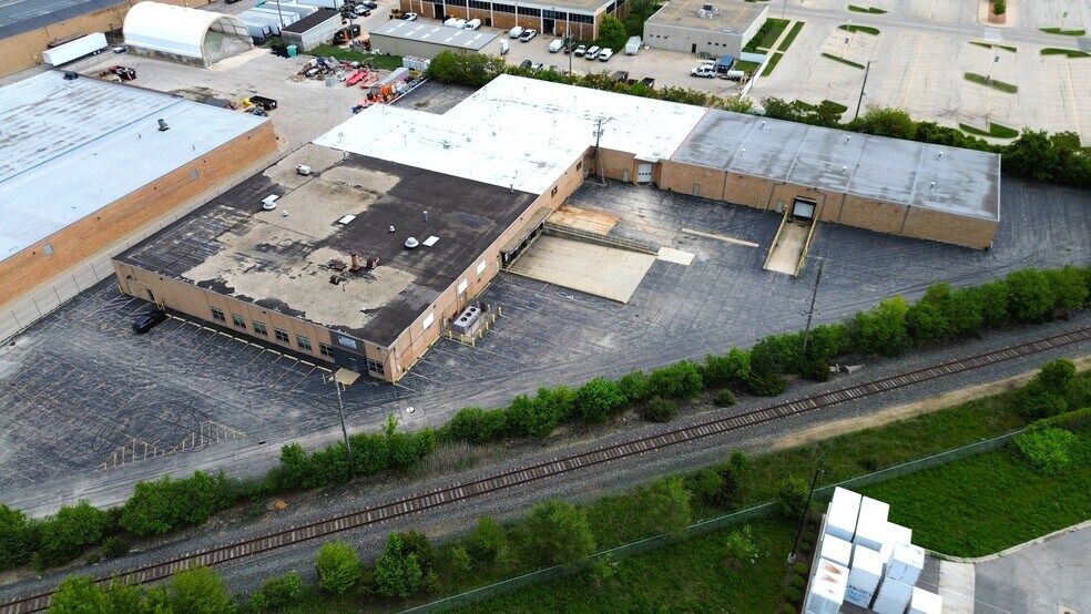 2021 West St, River Grove, IL à louer - Photo de l’immeuble – Image 2 sur 15