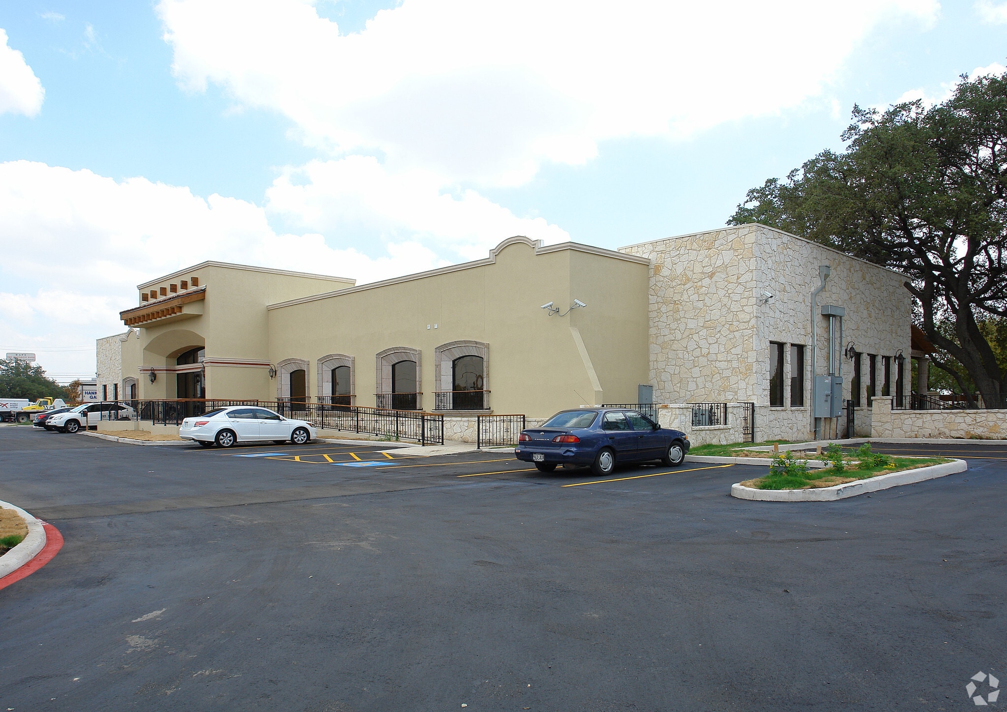 5150 N Loop 1604, San Antonio, TX à vendre Photo principale– Image 1 sur 6