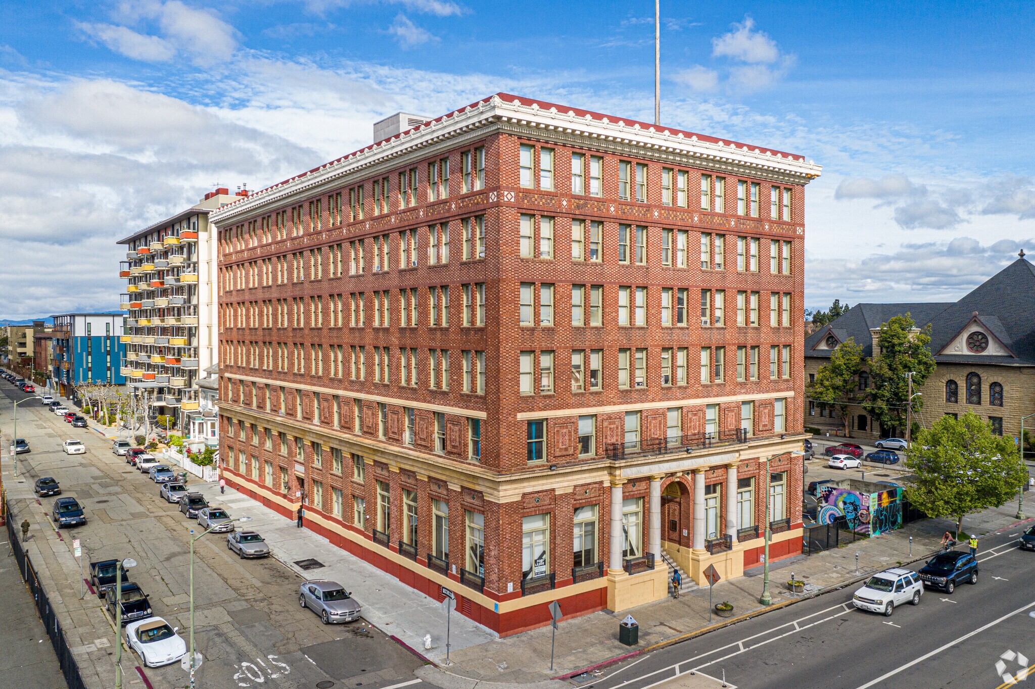 2101 Telegraph Ave, Oakland, CA à louer Photo de l’immeuble– Image 1 sur 4