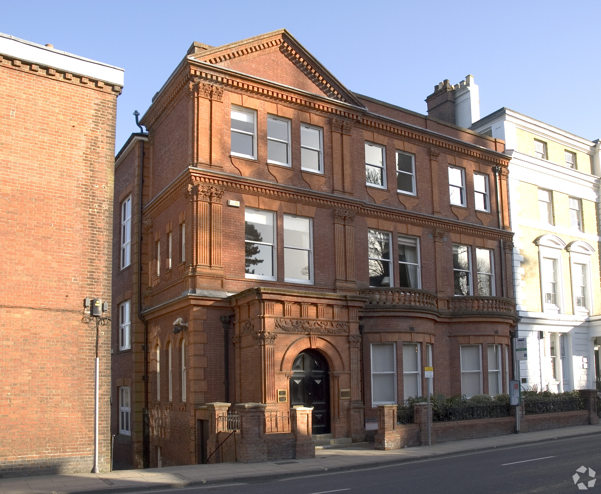32 Southgate St, Winchester à louer Photo principale– Image 1 sur 3