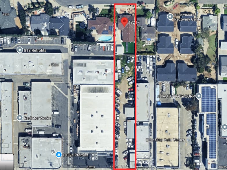 18227 Parthenia St, Northridge, CA à vendre - Photo de l’immeuble – Image 2 sur 5