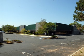 Plus de détails pour 201 Circle Dr N, Piscataway, NJ - Local d'activités à louer