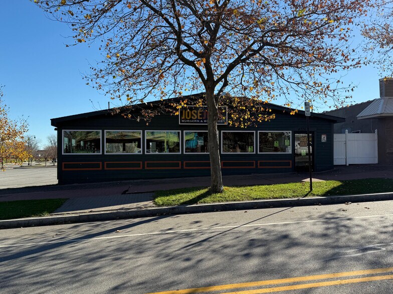 4776 Lake Ave, Rochester, NY à louer - Photo de l’immeuble – Image 2 sur 5