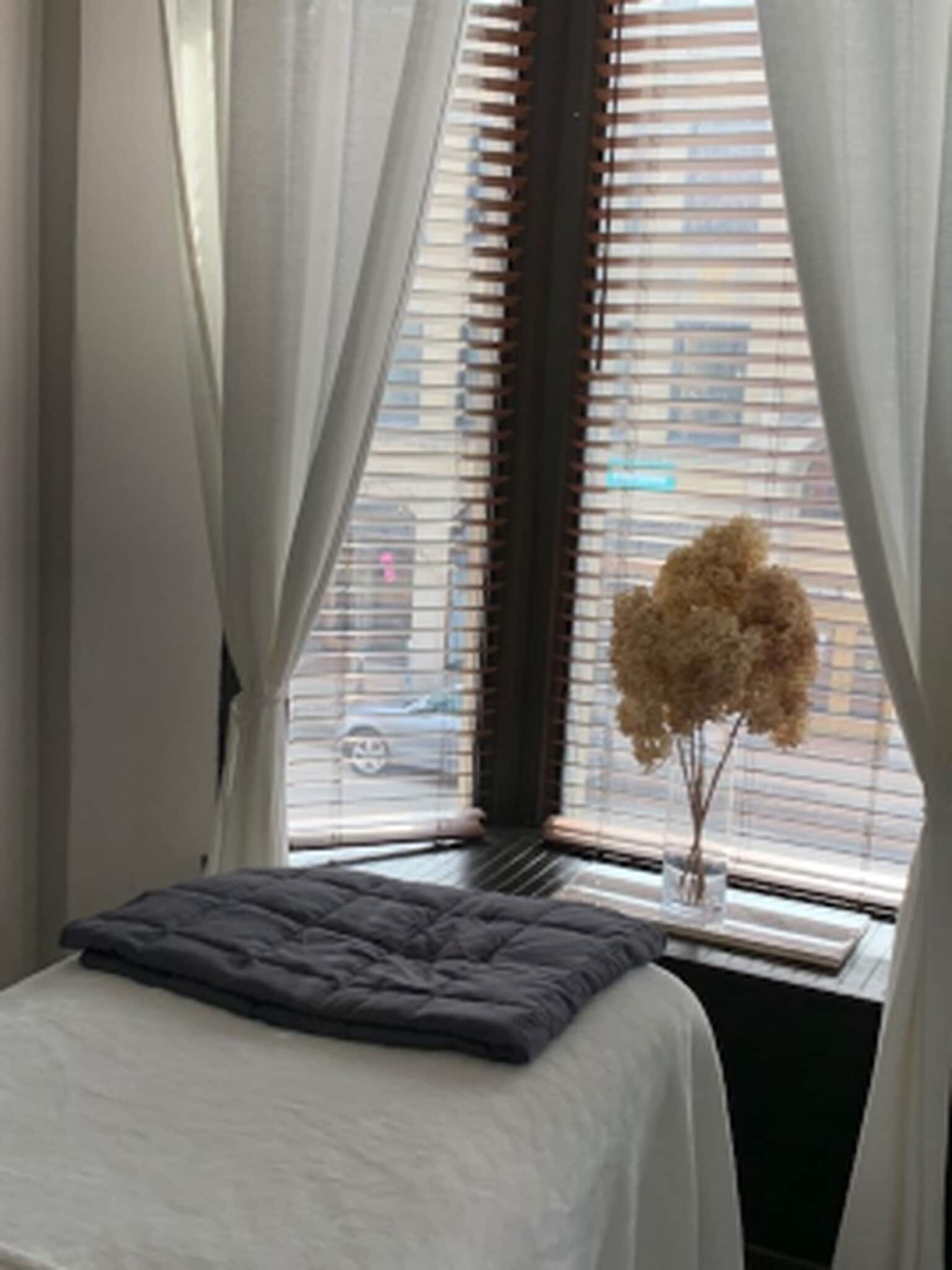 2957 Lyndale Ave S, Minneapolis, MN à louer Photo intérieure– Image 1 sur 9