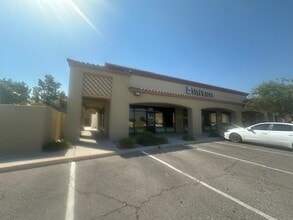 1410 E Lake Mead Pky, Henderson, NV à louer Photo intérieure– Image 1 sur 39